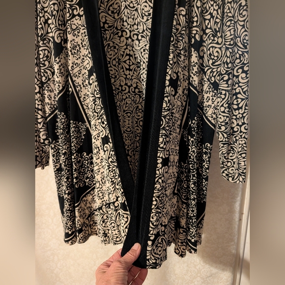 Travelers by Chicos Sz.3 (CHICOS SIZE)Black Gray Paisley Open Tunic Jacket - Picture 9 of 14